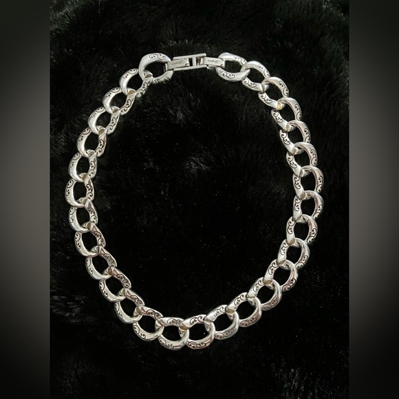 Brighton 💕 Beautiful Engraved on Front and Back Chain Link Necklace w/ Wrapping - Picture 4 of 9